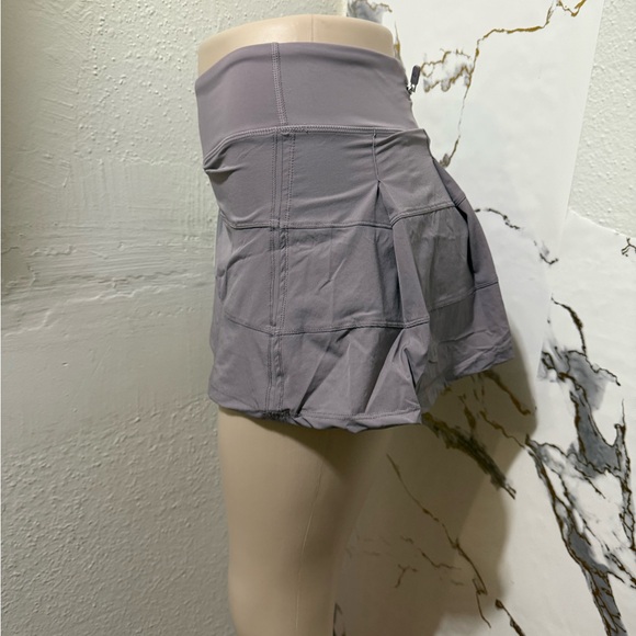 Lulumelon skirt size 6 new purple lilac color - Picture 2 of 7